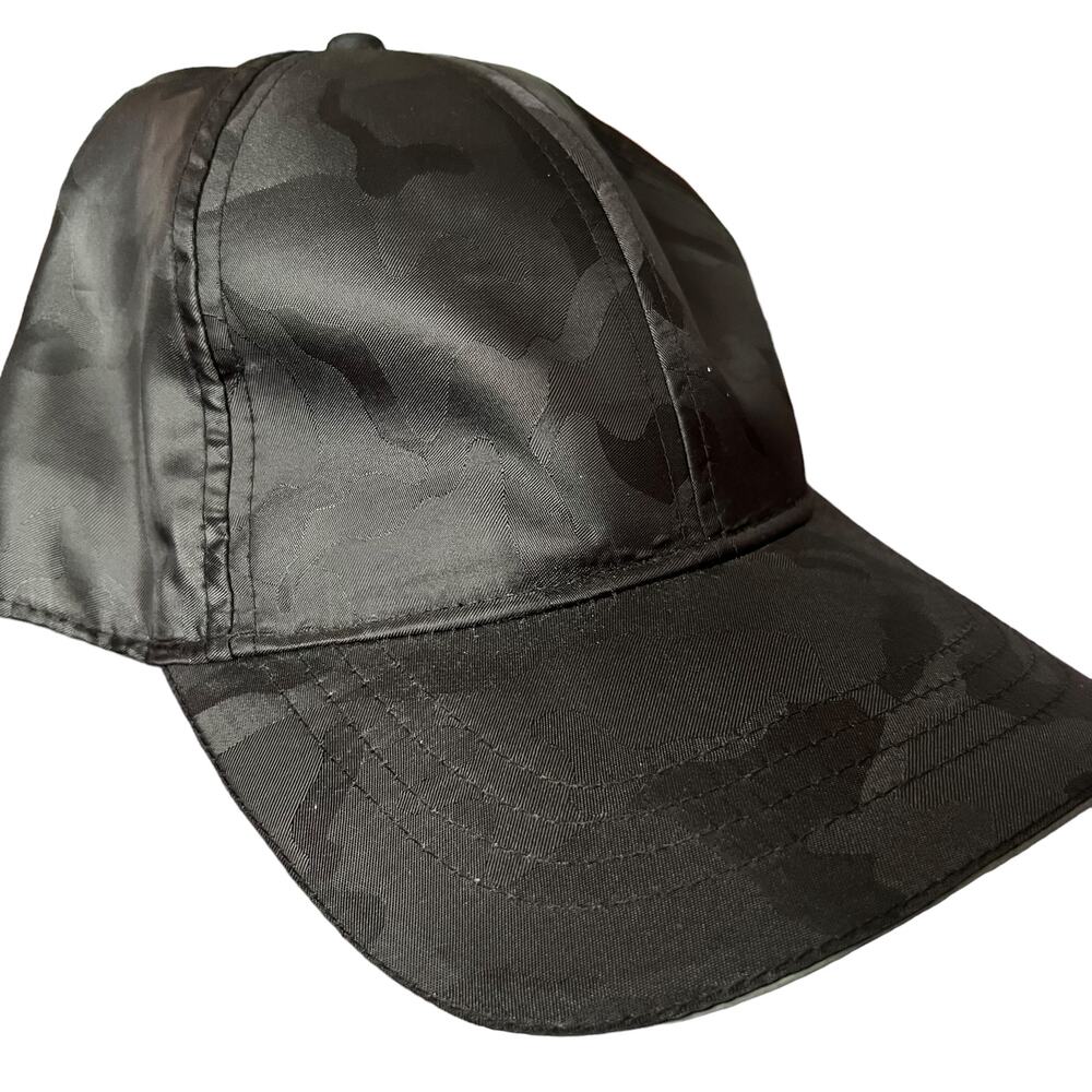 Women's Black Shiny Camo Hat